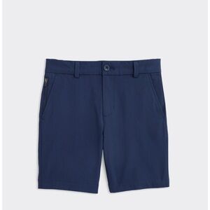Boys VineYard Vine on the go Navy Blue Shorts. Size 16 NWT